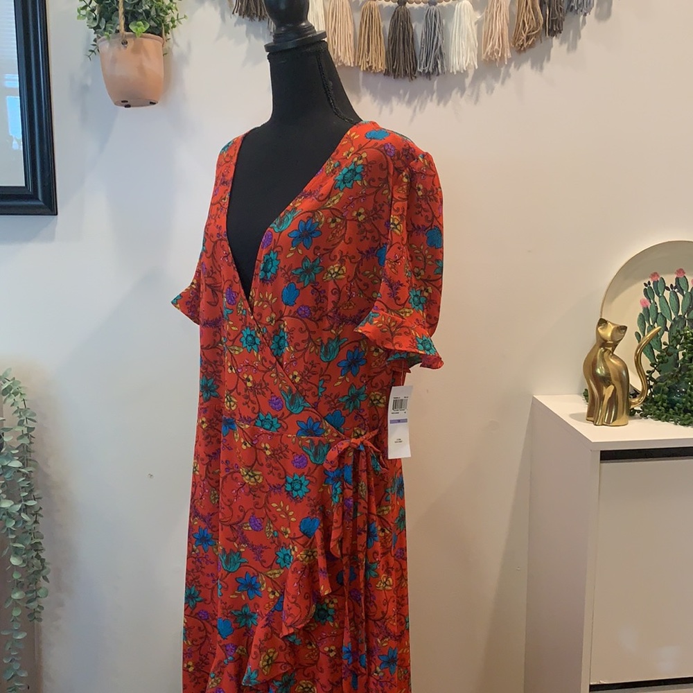 London style collection Havana floral wrap dress - Picture 5 of 13